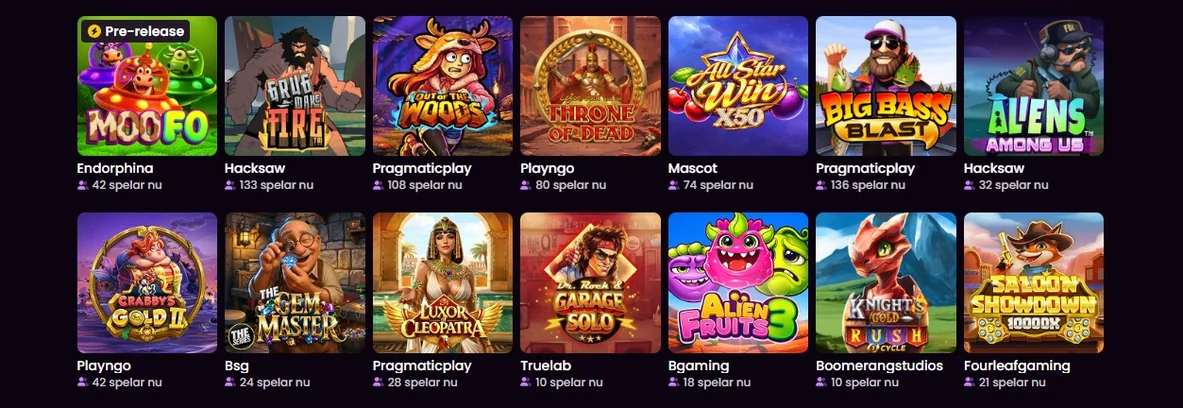 Bläddra spelautomater i lobbyn.